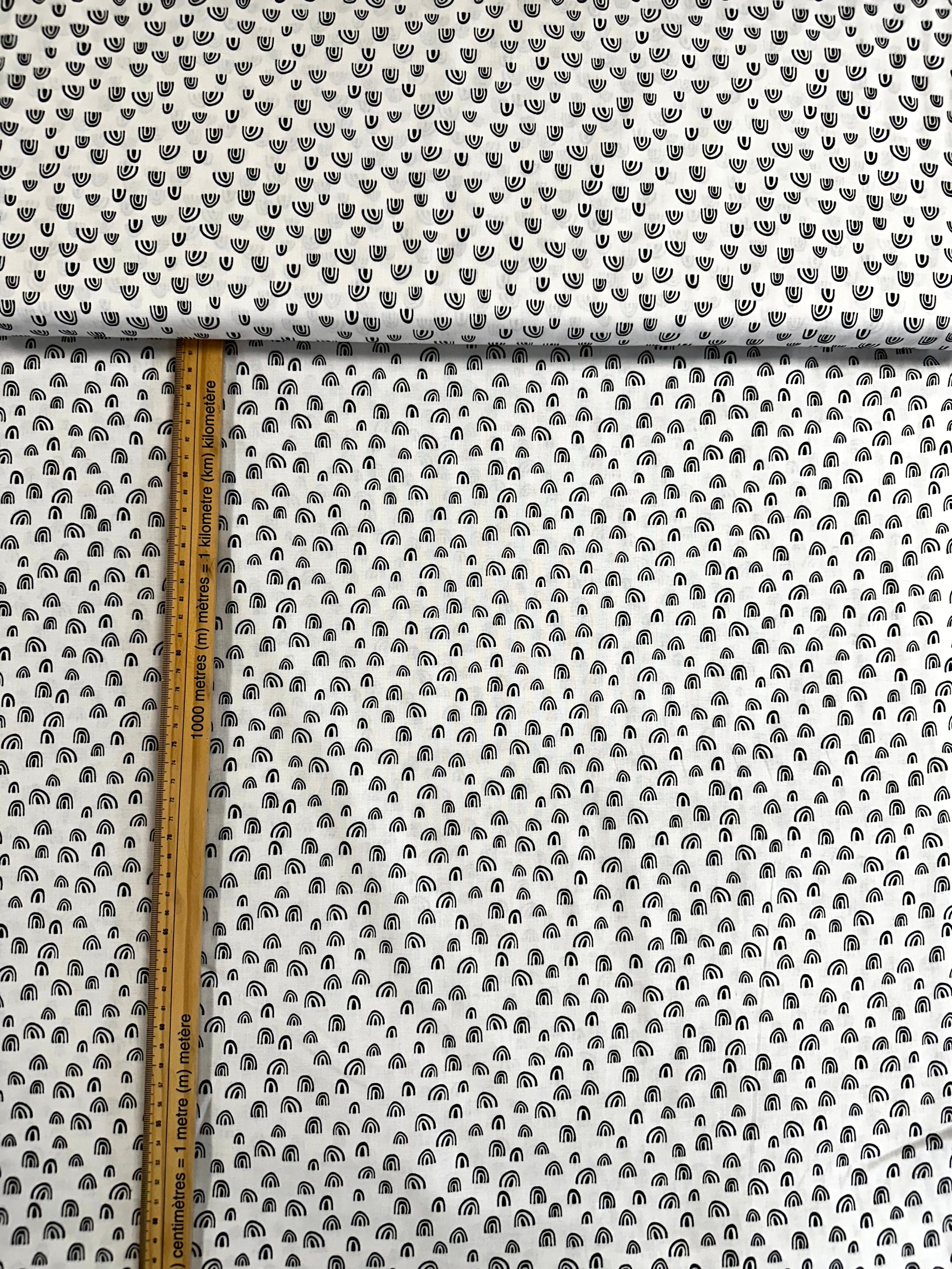 Coton Imprimé Arc- En- Ciel Fond Blanc